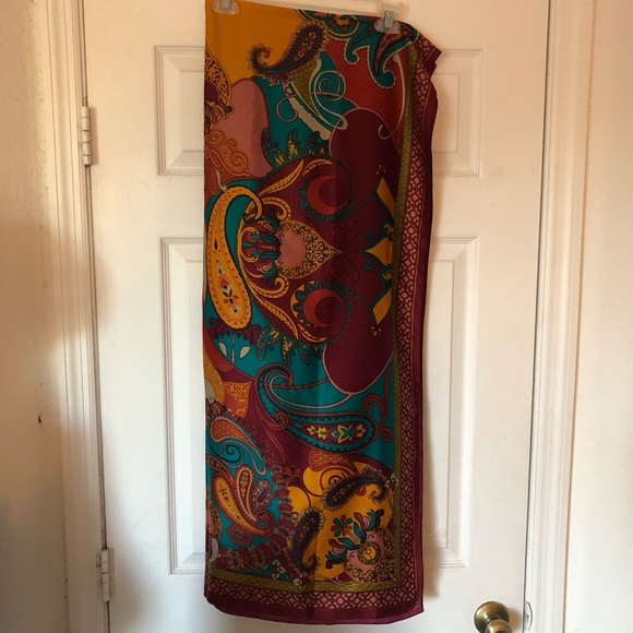 Powder Large Printed Scarf - Picture 3 of 7